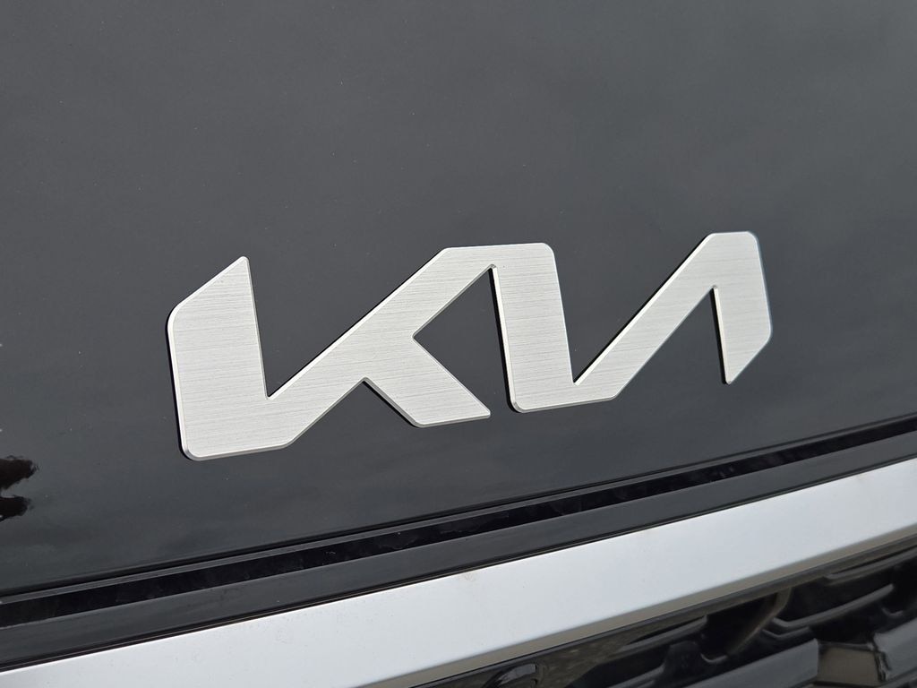 New 2025 Kia K4 GT-Line Turbo Sedan