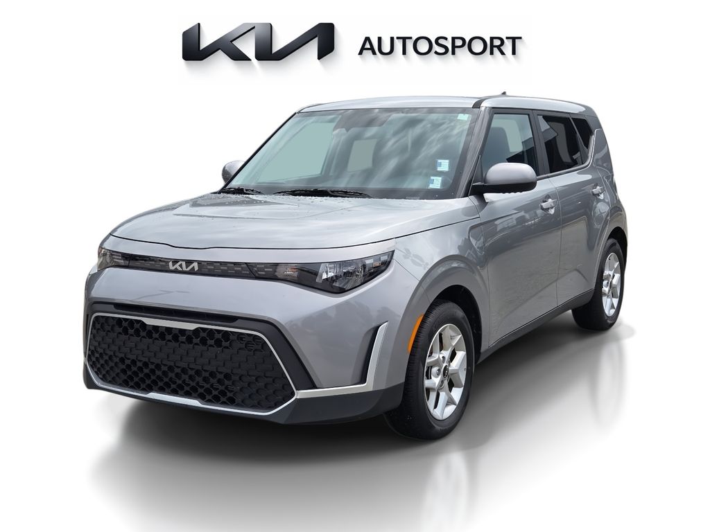 2025 Kia Soul 2.0L LX IVT's photo