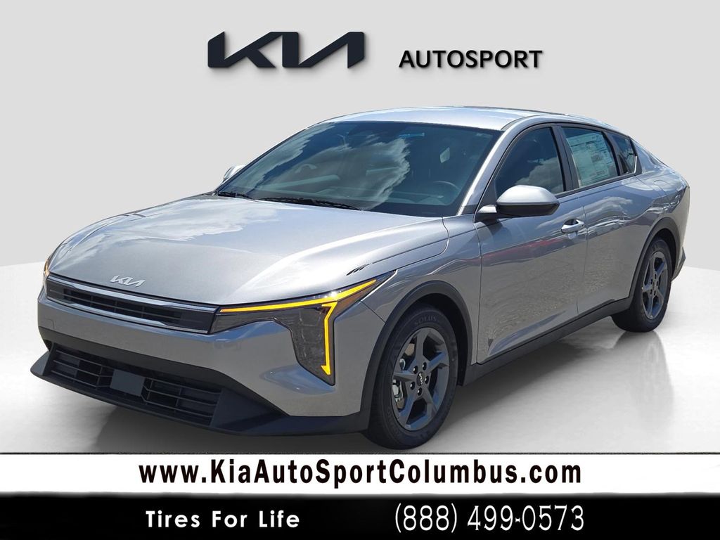 2025 Kia K4 LXS's photo