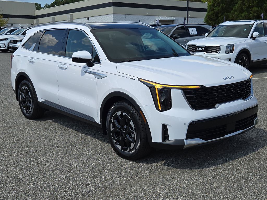2026 Kia Sorento S photo 3