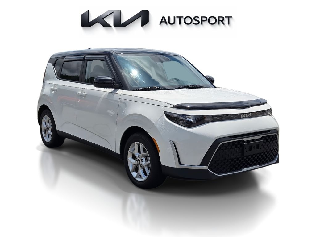 Certified 2025 Kia Soul Hatchback