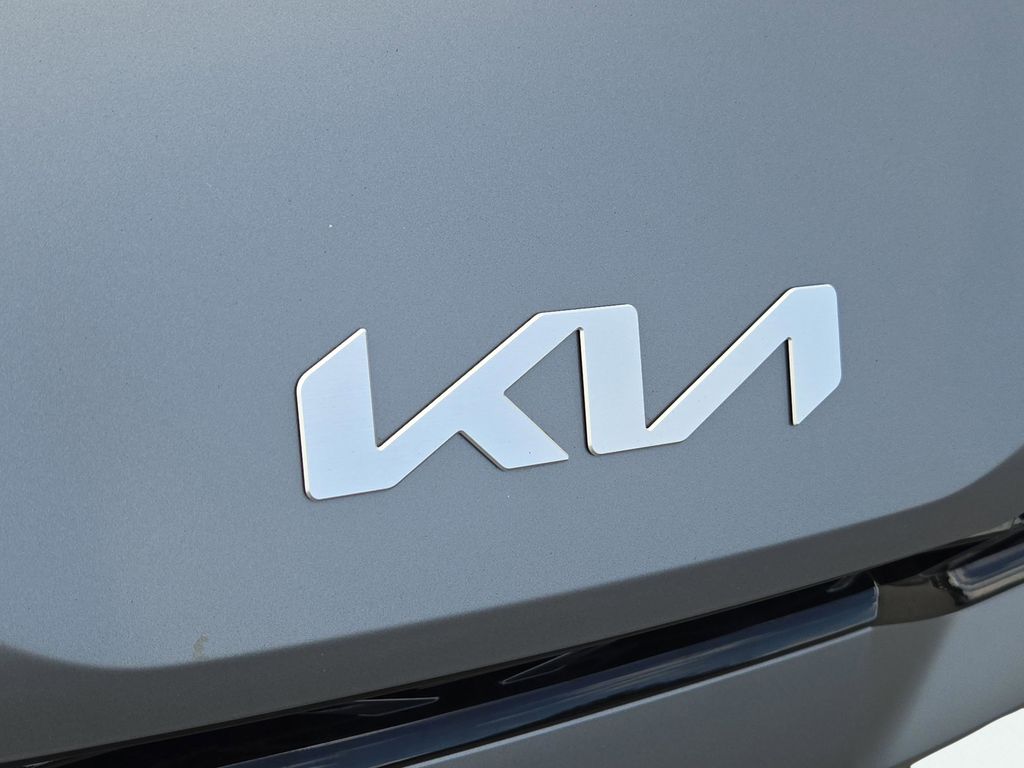 2026 Kia K5 GT photo 4
