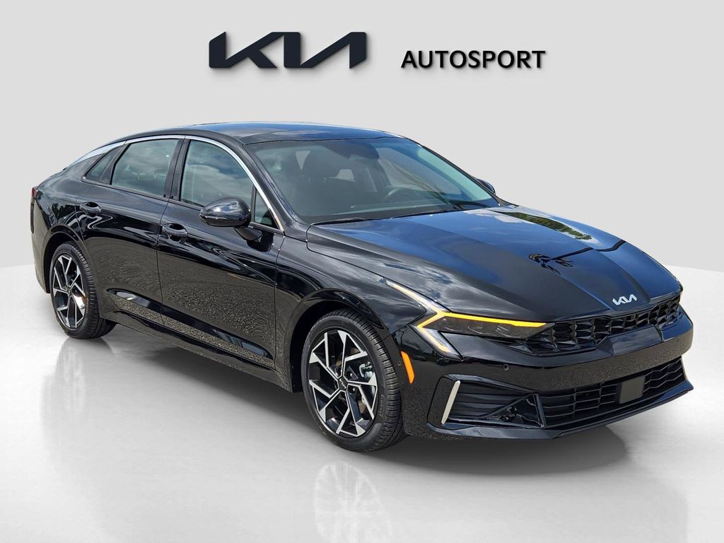 2026 Kia K5 EX photo 3