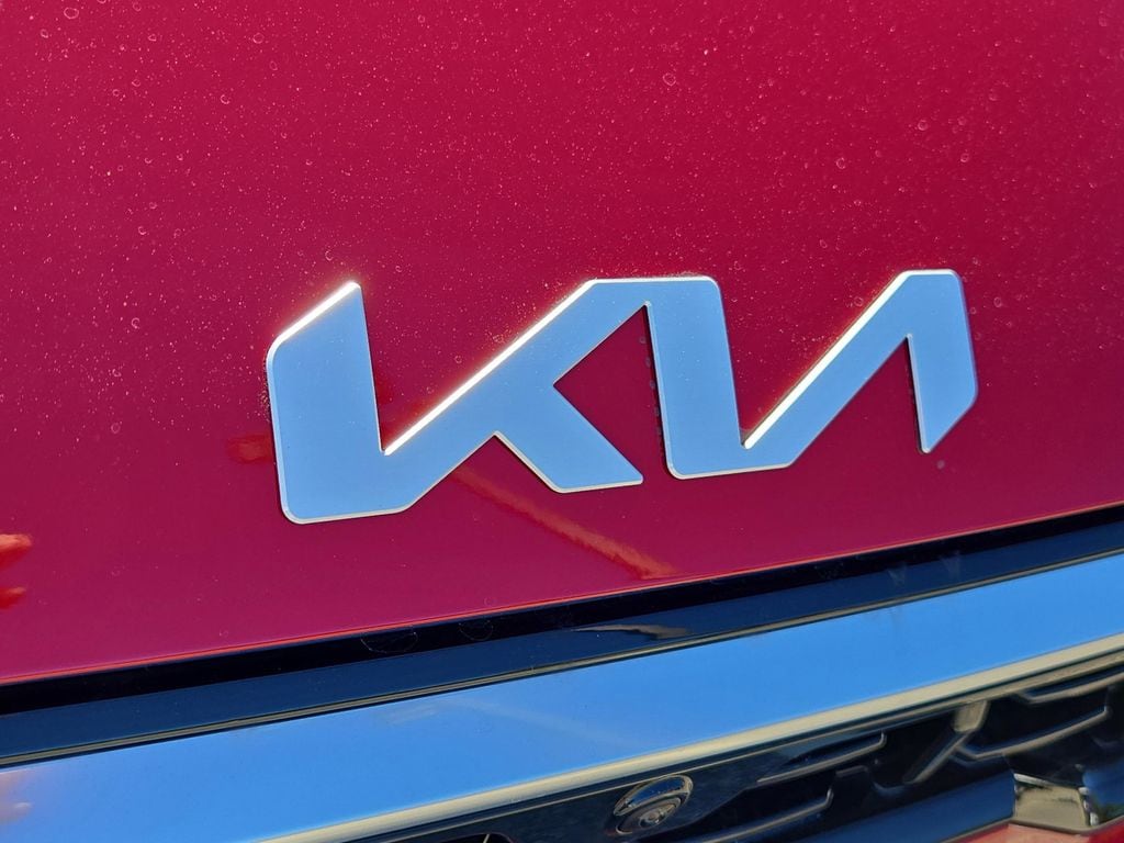 New 2025 Kia K4 GT-Line Turbo Sedan