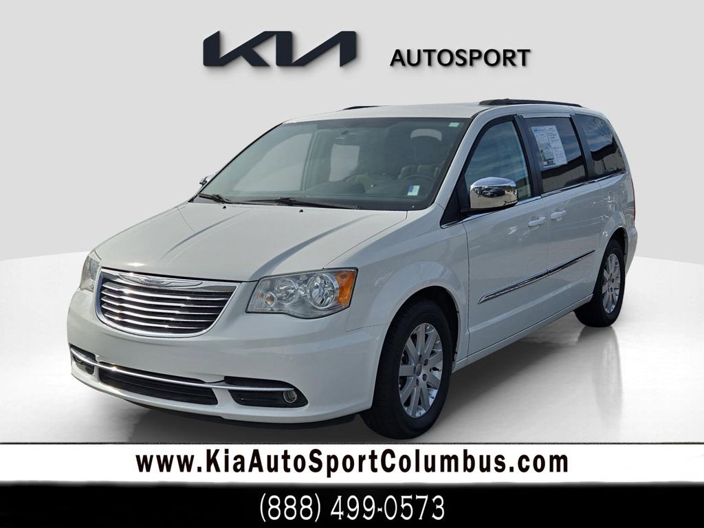 2011 Chrysler Town & Country Touring-L
