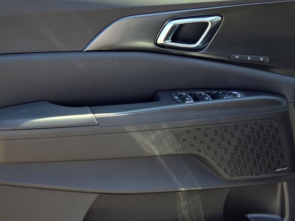 2026 Kia Carnival SX Prestige - Photo 15