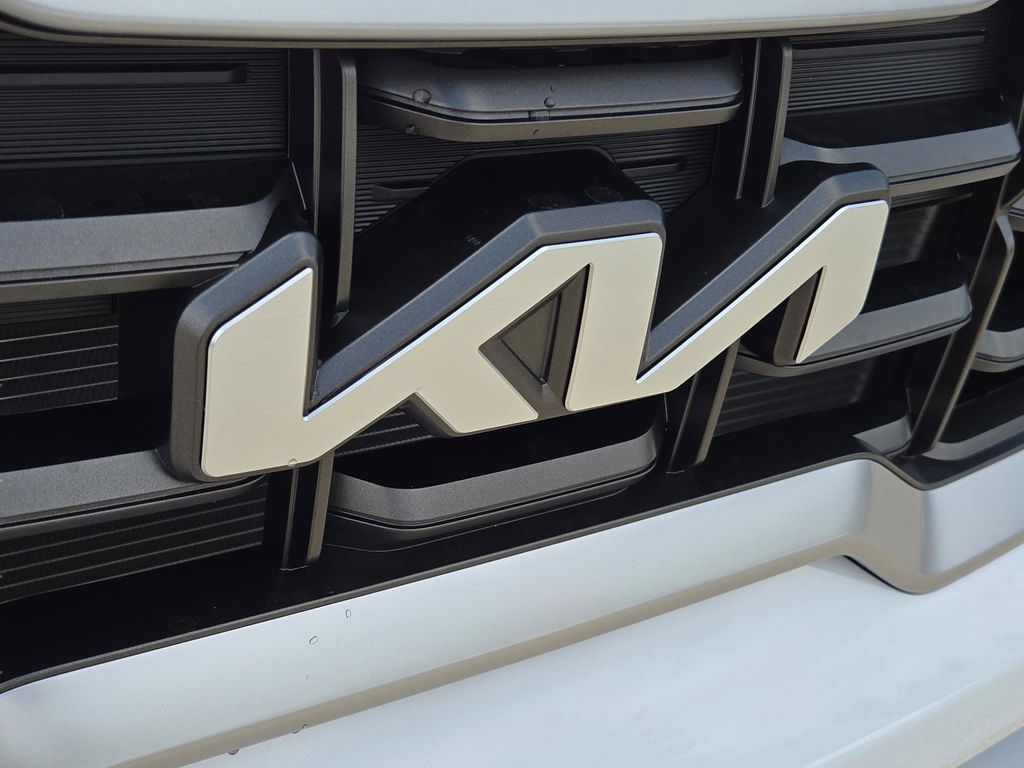 2025 Kia Telluride S photo 4