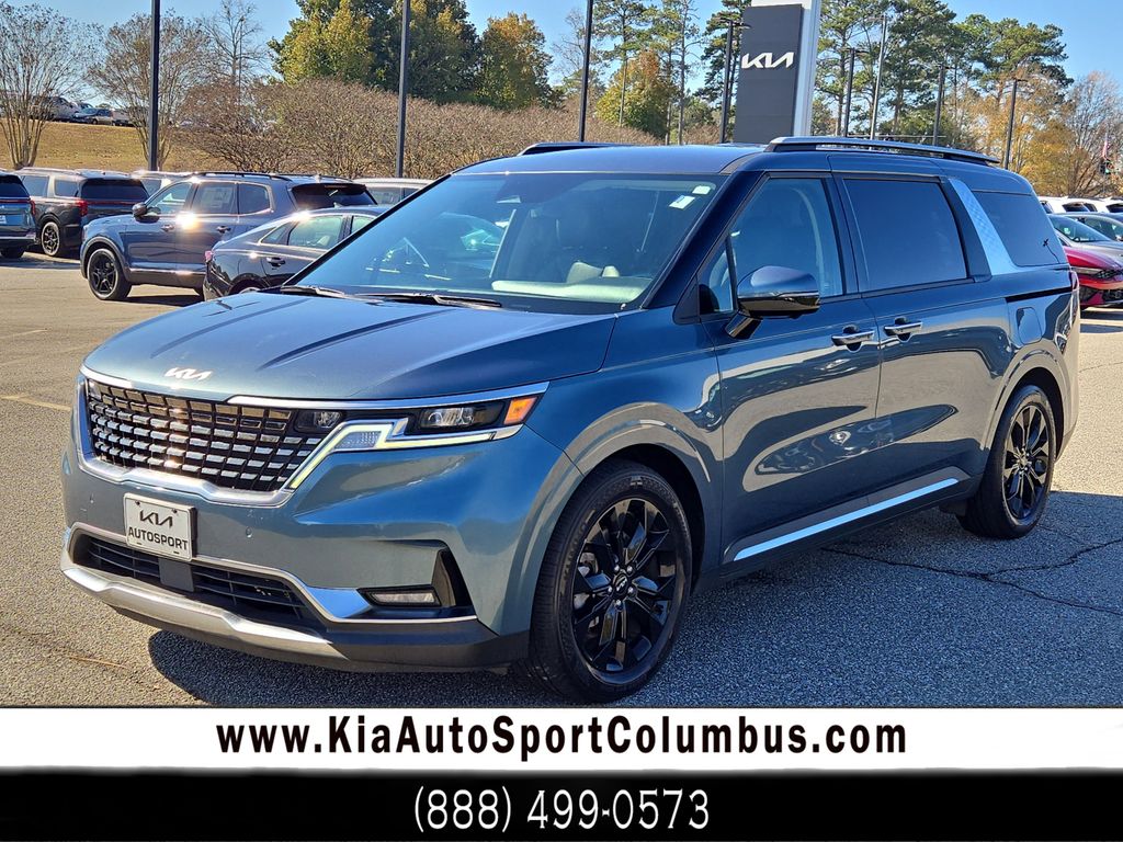 2022 Kia Carnival SX's photo