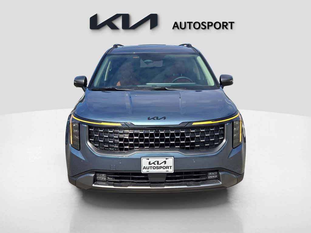 2026 Kia Carnival SX photo 2