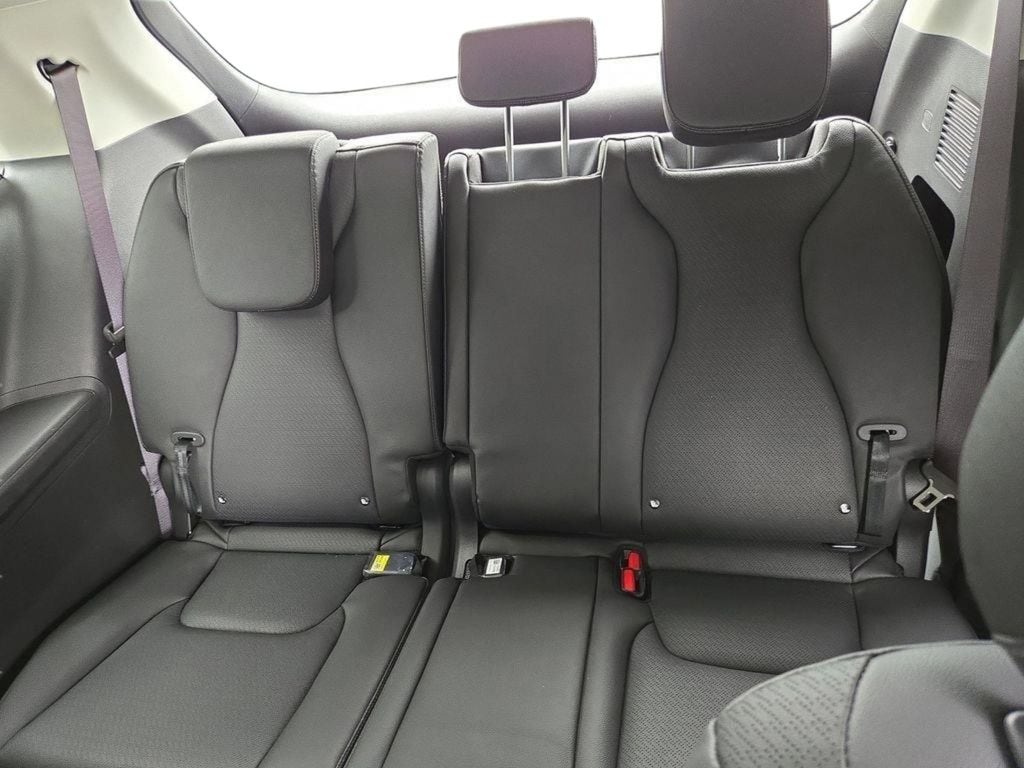 2026 Kia Carnival SX Prestige - Photo 21