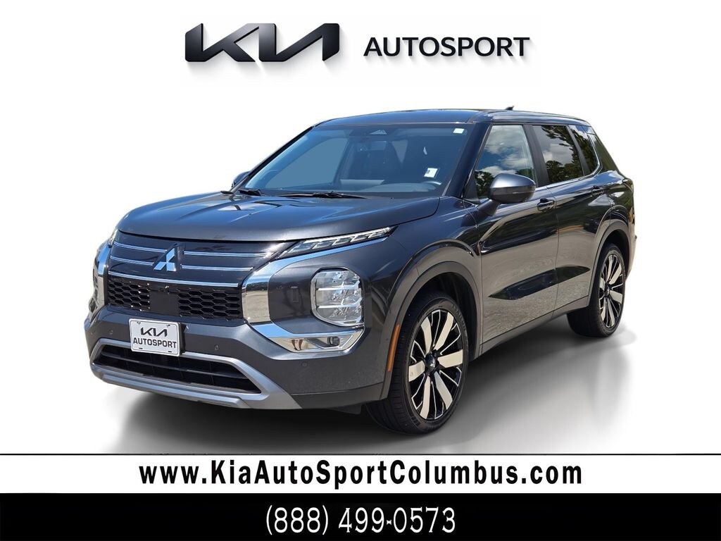 Used 2025 Mitsubishi Outlander SE SUV