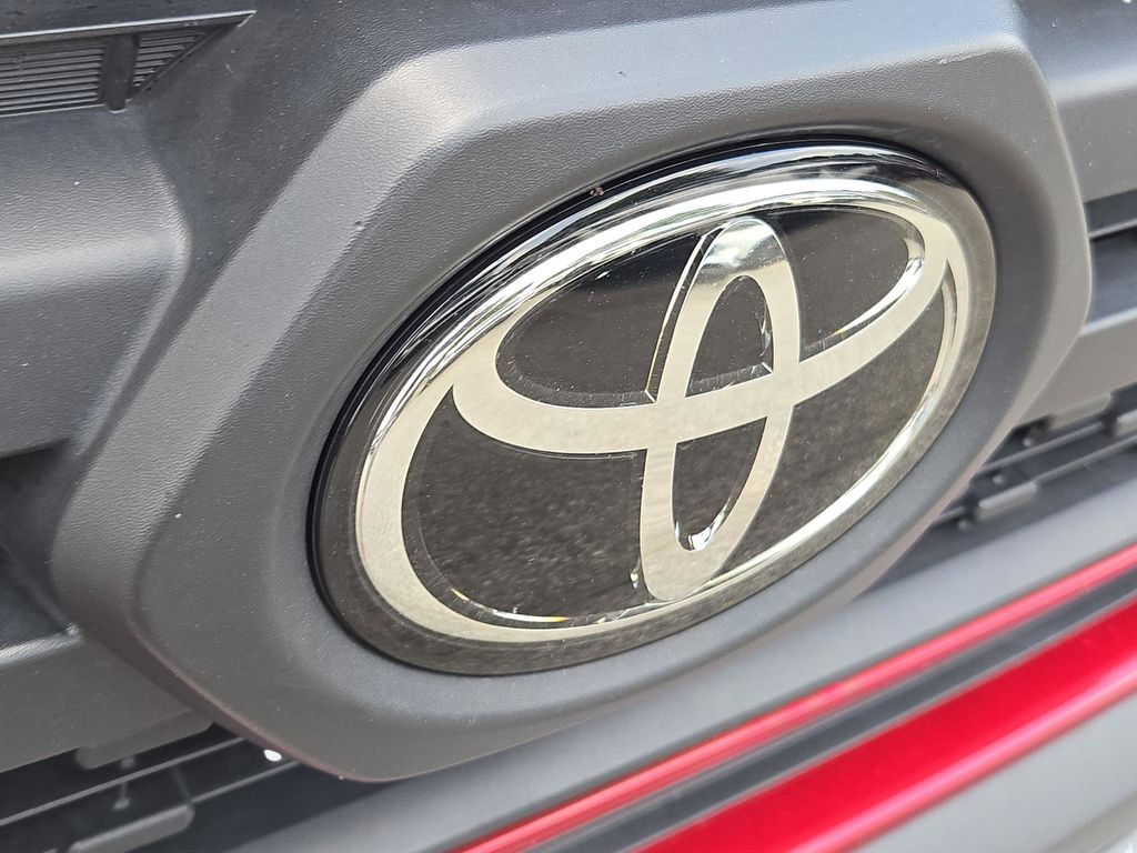 2023 Toyota RAV4 Adventure photo 4