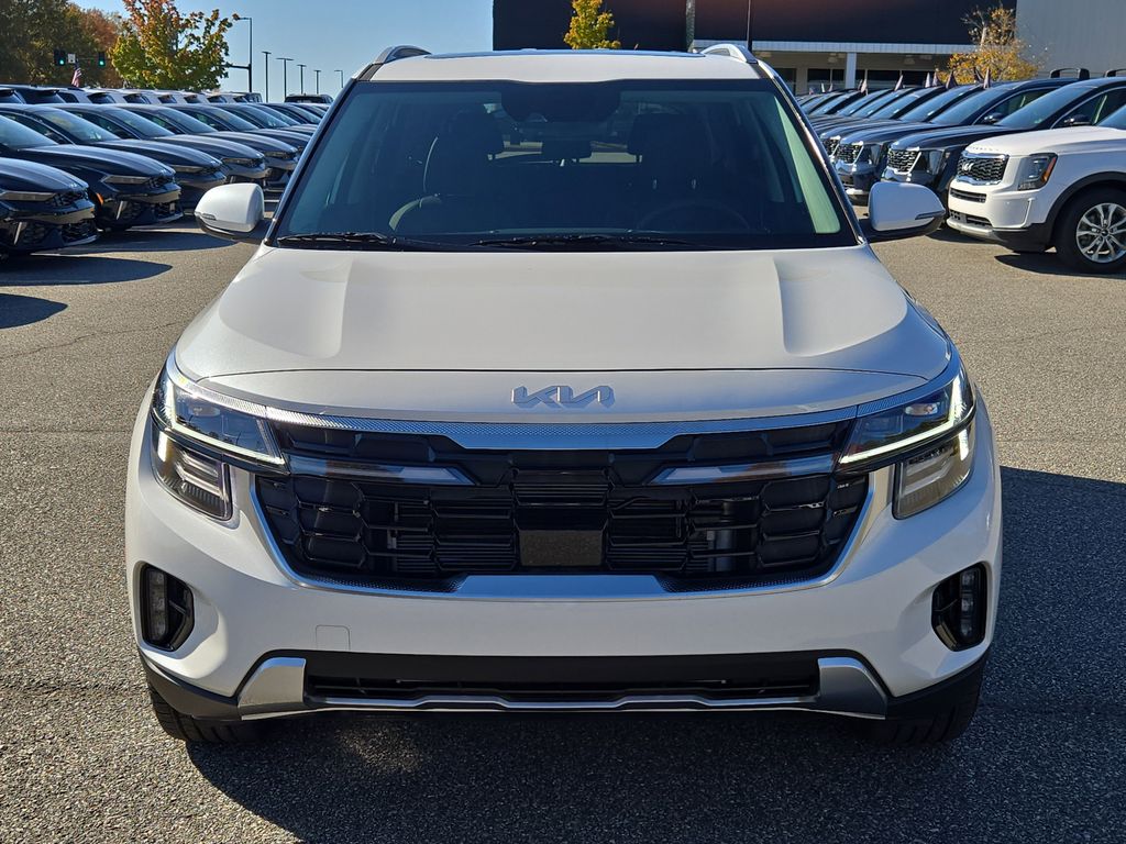 2026 Kia Seltos SX photo 2