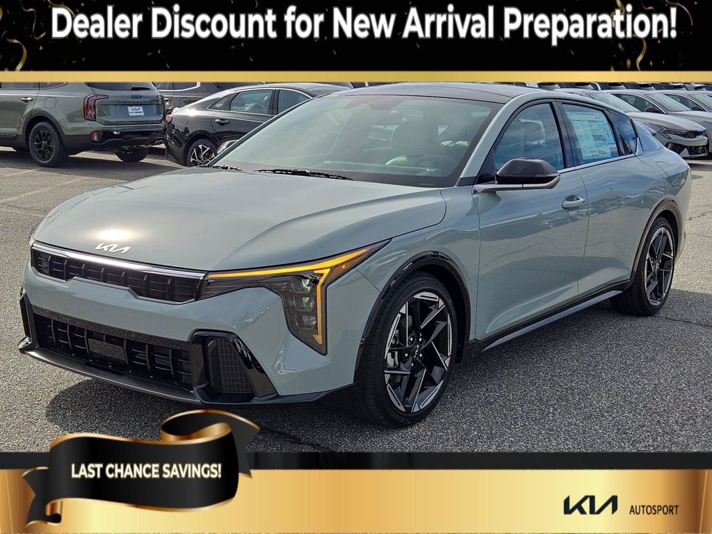 2025 Kia K4 GT-LINE's photo