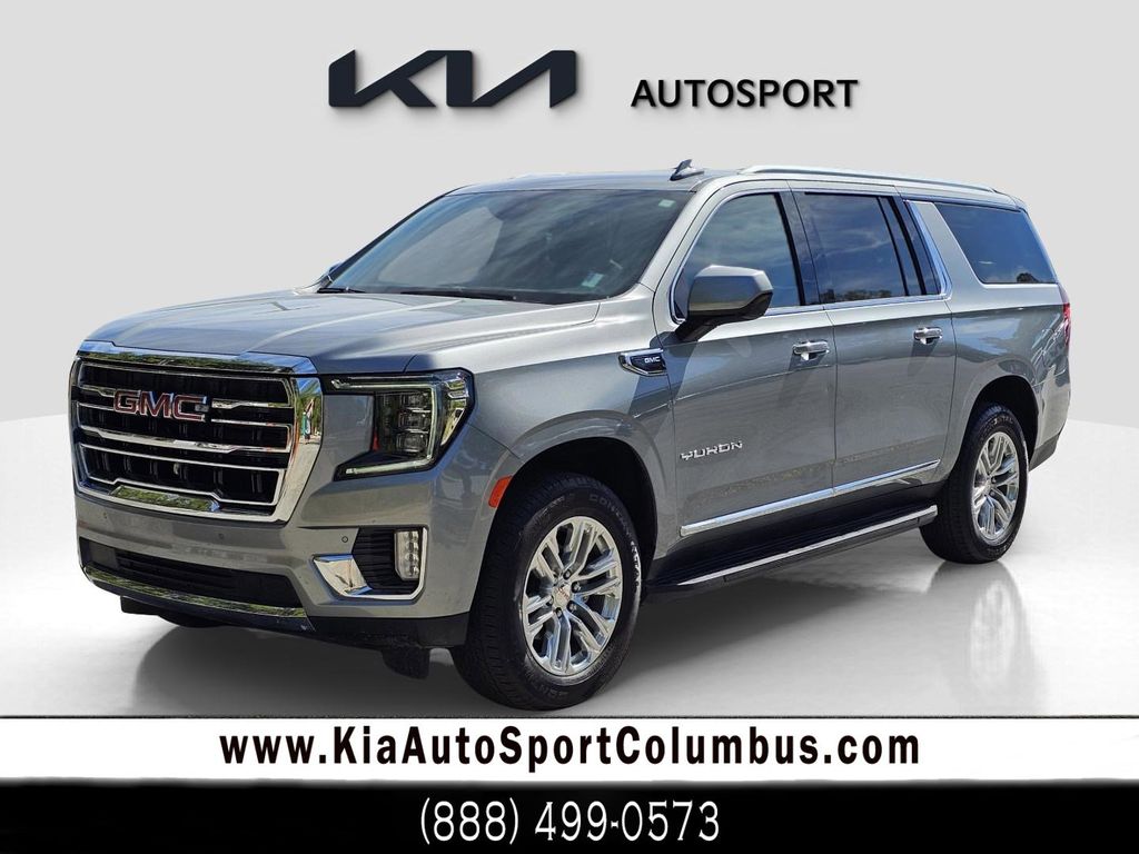2024 GMC Yukon XL SLT's photo