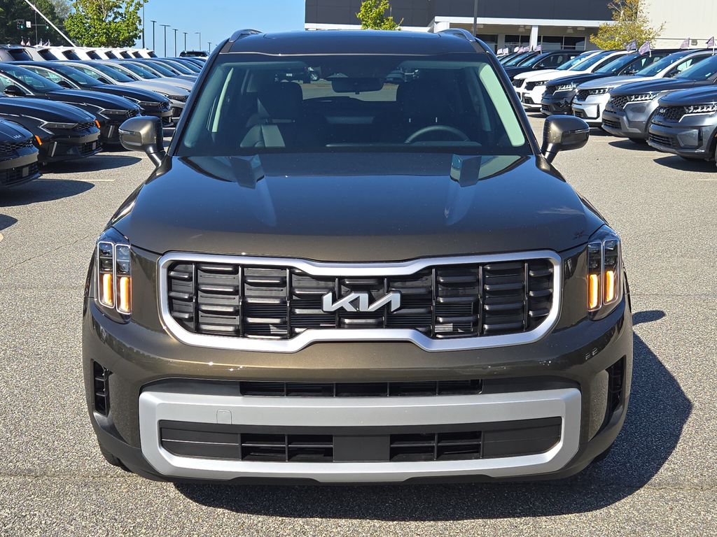 2025 Kia Telluride S photo 2