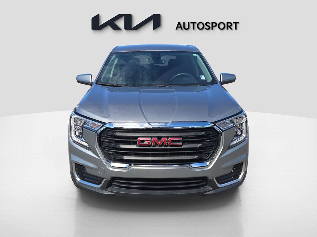 2024 Gmc Terrain SLE photo 2