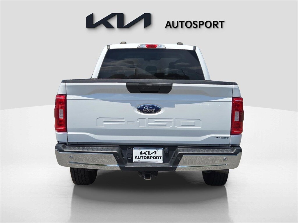 2021 Ford F-150 XLT photo 4