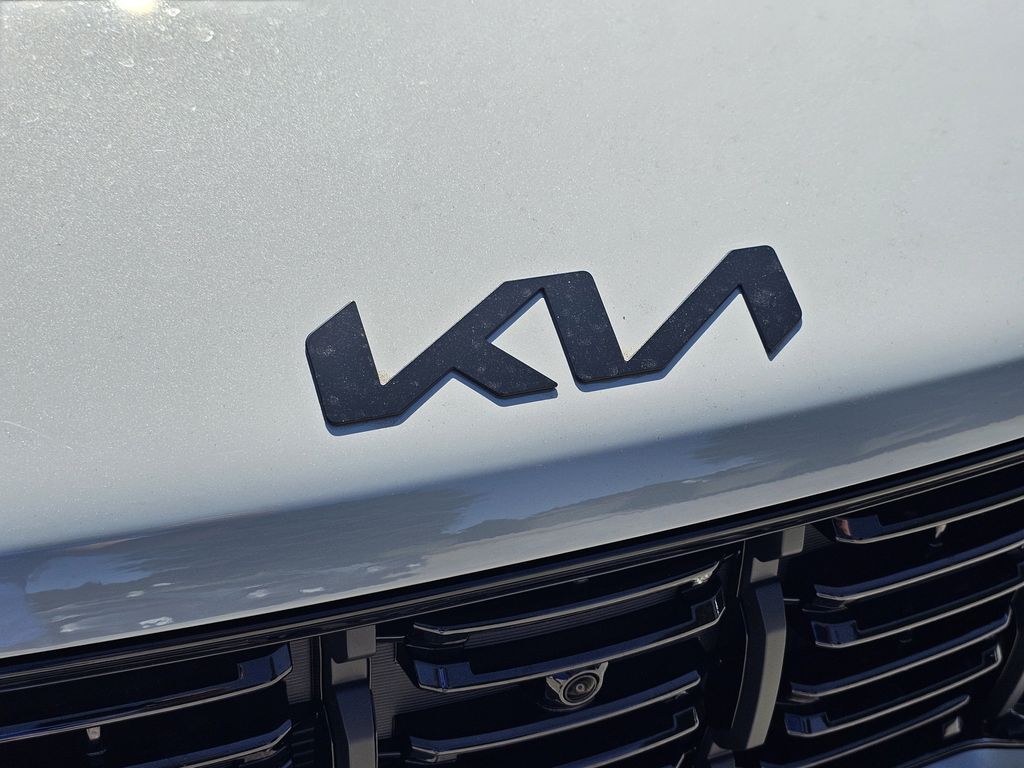 2025 Kia Sorento X-Line SX photo 3