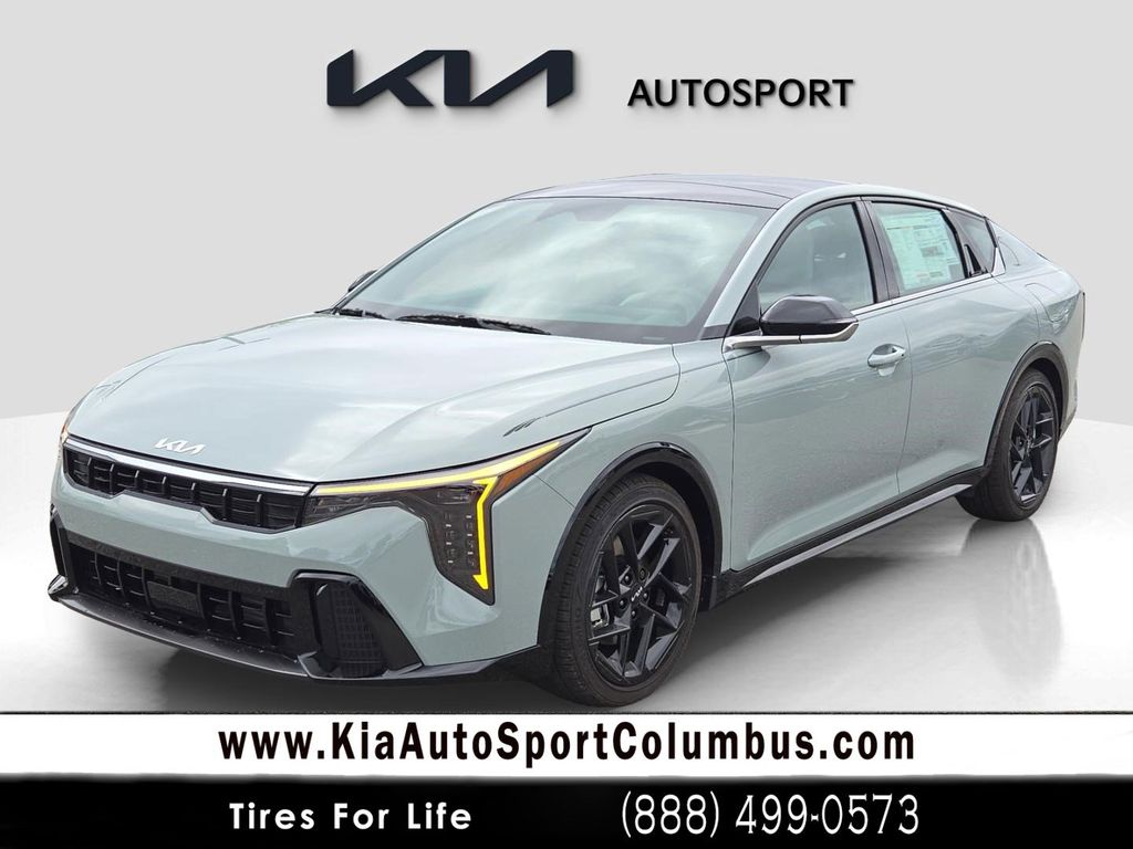 2025 Kia K4 GT-Line Turbo's photo