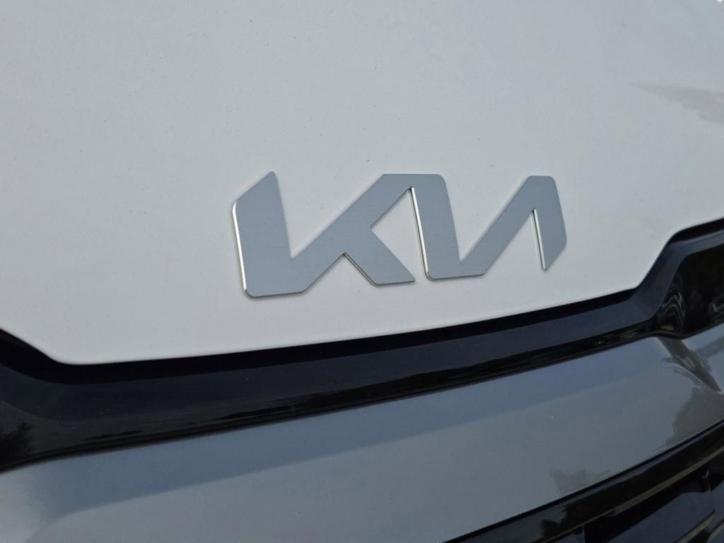 New 2026 Kia Sportage EX SUV