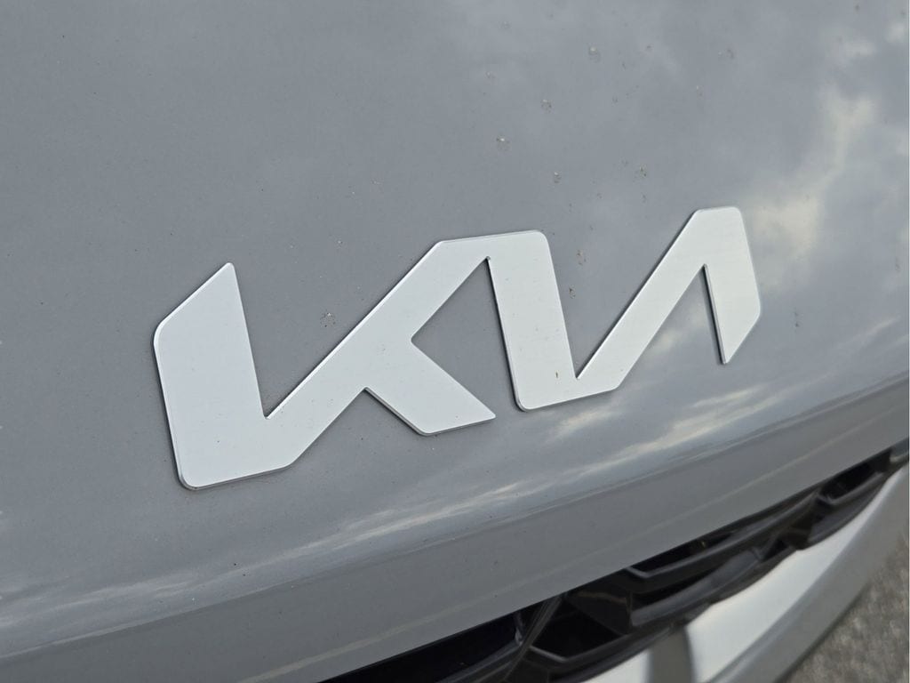 New 2025 Kia Sorento S SUV