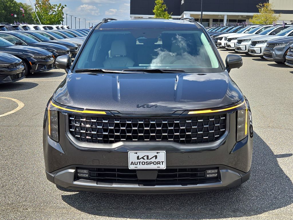 2026 Kia Carnival SX photo 2