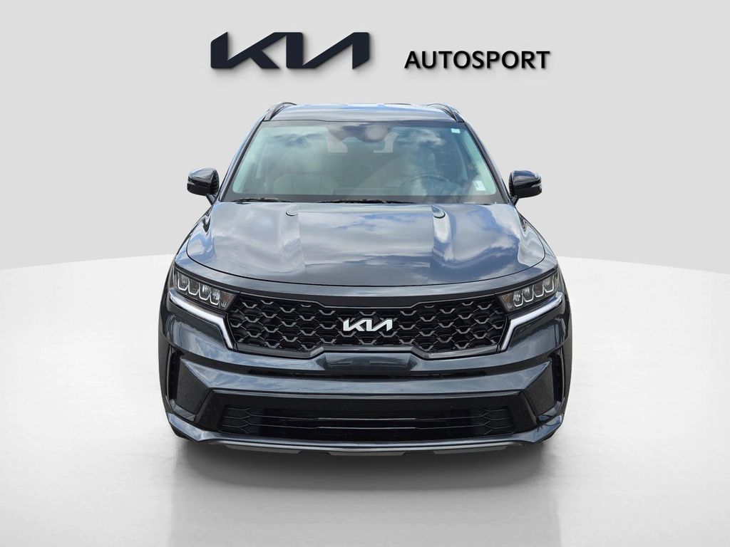 2023 Kia Sorento S photo 2