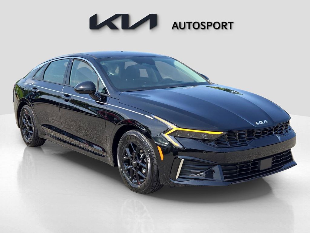 2026 Kia K5 LXS photo 3
