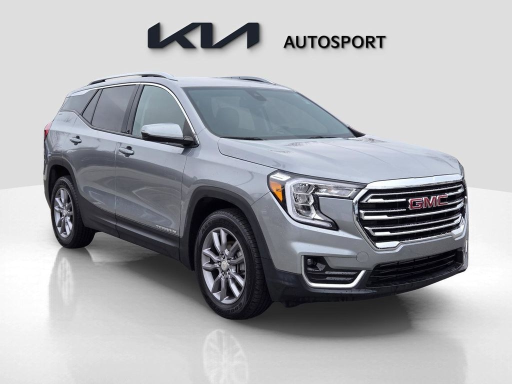 Used 2024 GMC Terrain SLT SUV