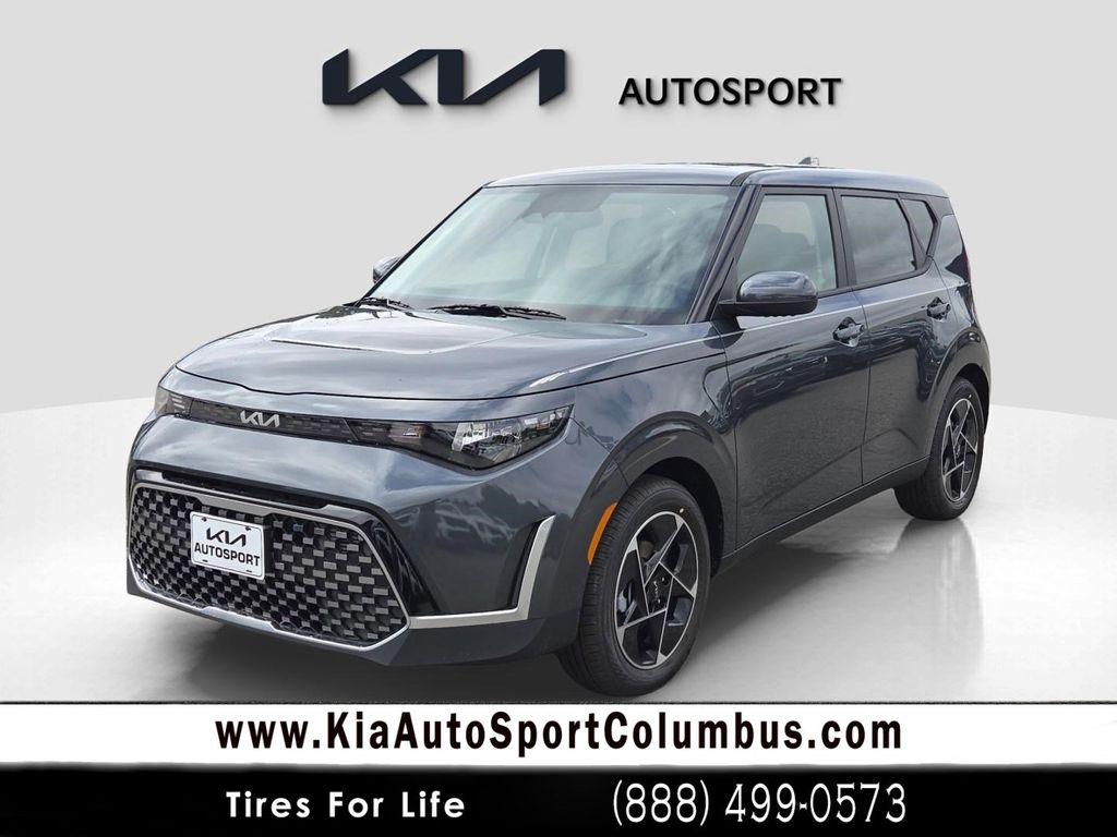2025 Kia Soul EX's photo