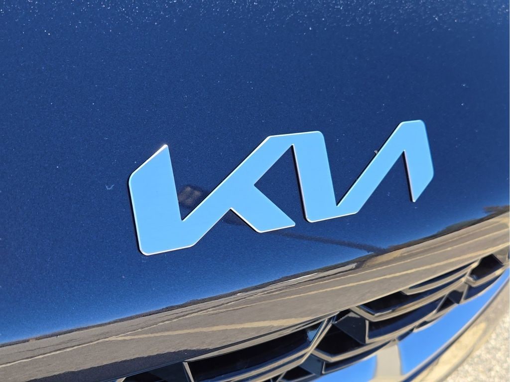 New 2025 Kia Sorento S SUV