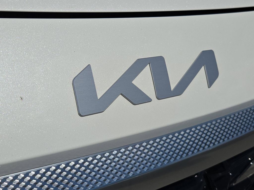 New 2025 Kia Seltos S SUV