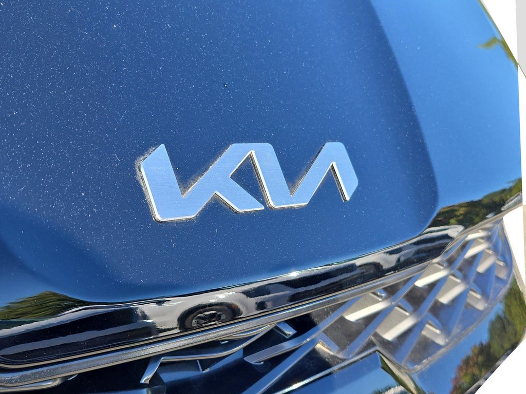 2023 Kia K5 GT photo 4