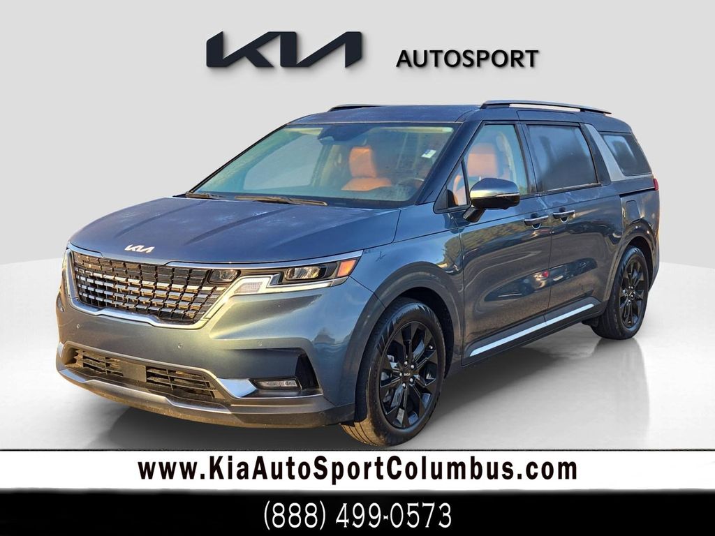 2024 Kia Carnival SX's photo