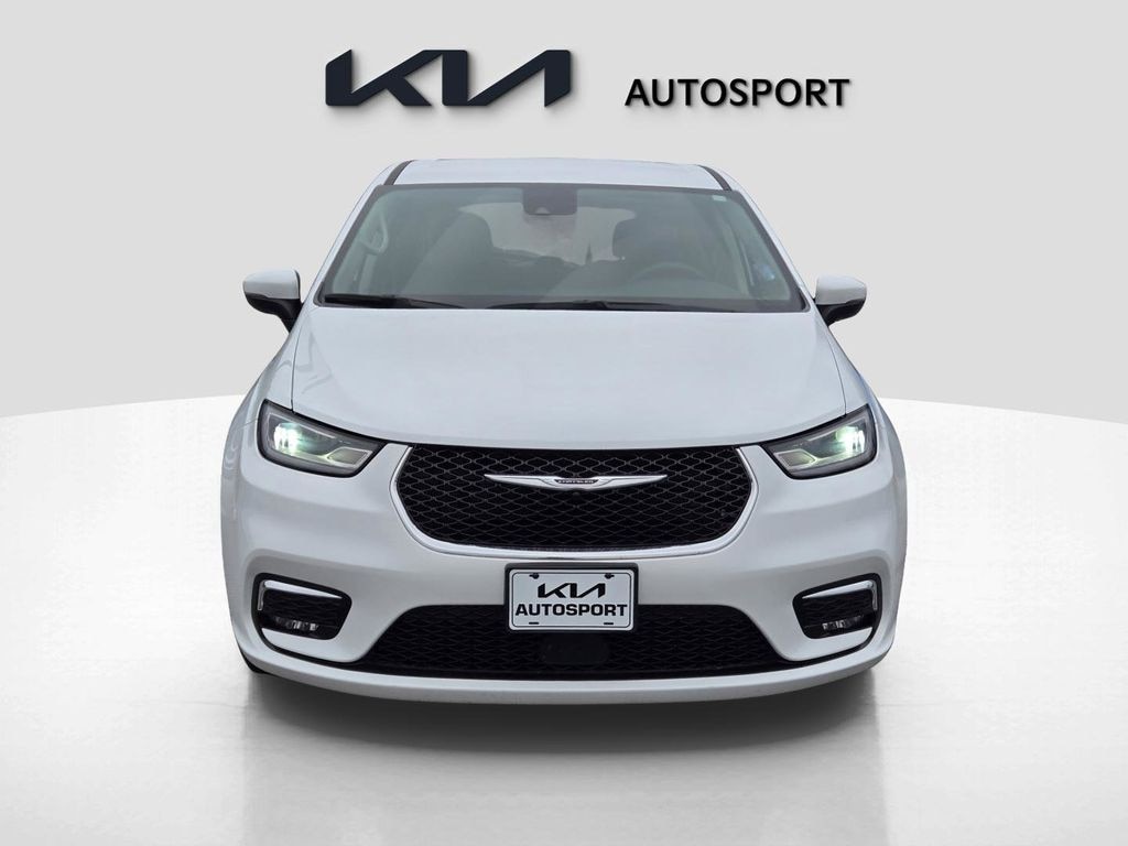 Used 2023 Chrysler Pacifica Touring L Van Passenger Van