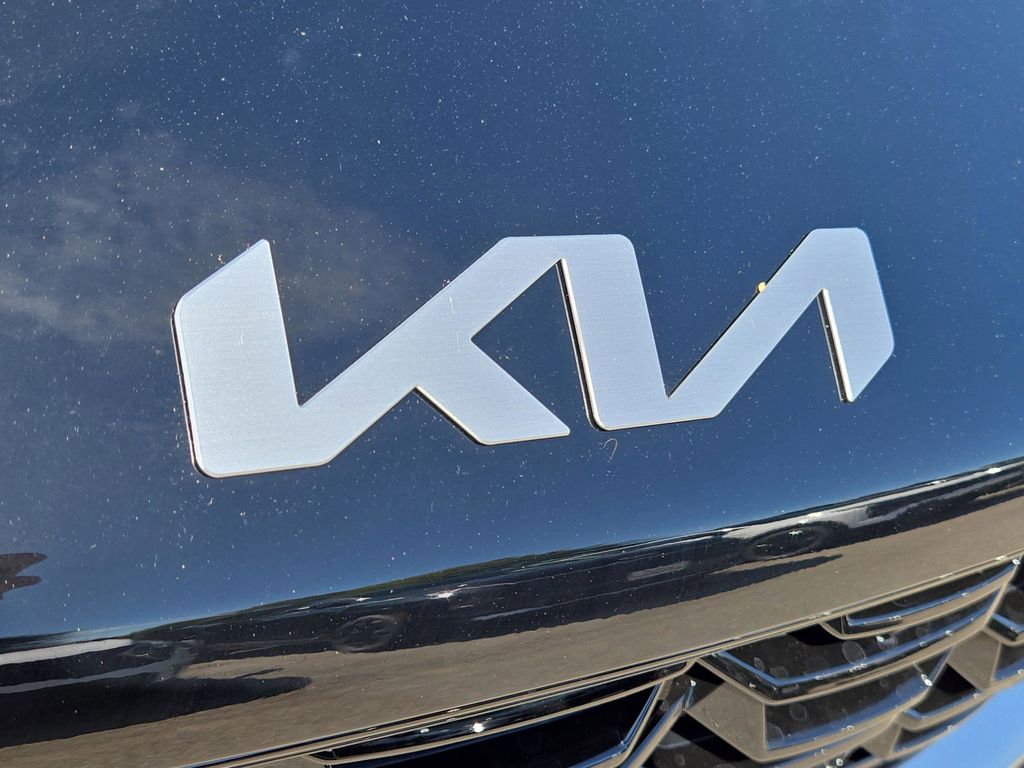 2026 Kia Sorento EX photo 4