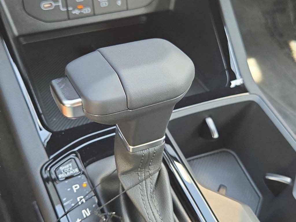 2026 Kia K5 EX - Photo 23