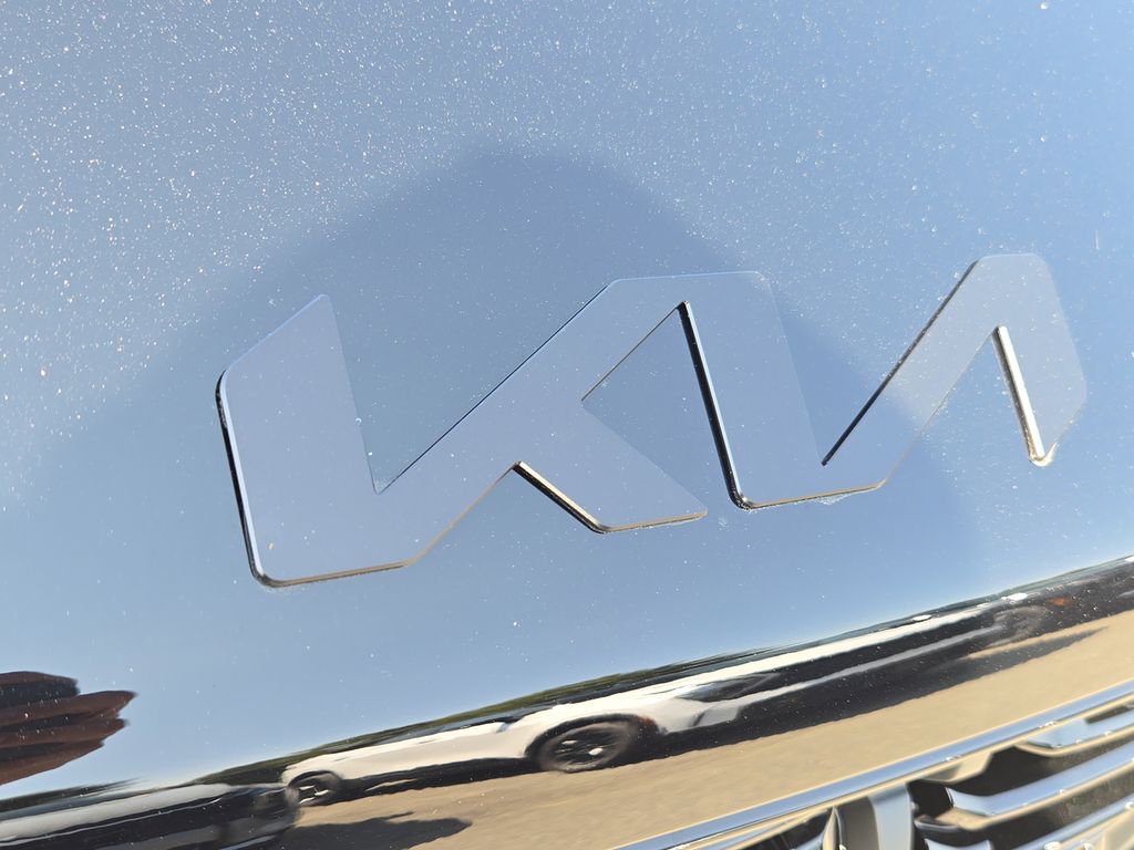 2026 Kia Sorento X-Line SX photo 4