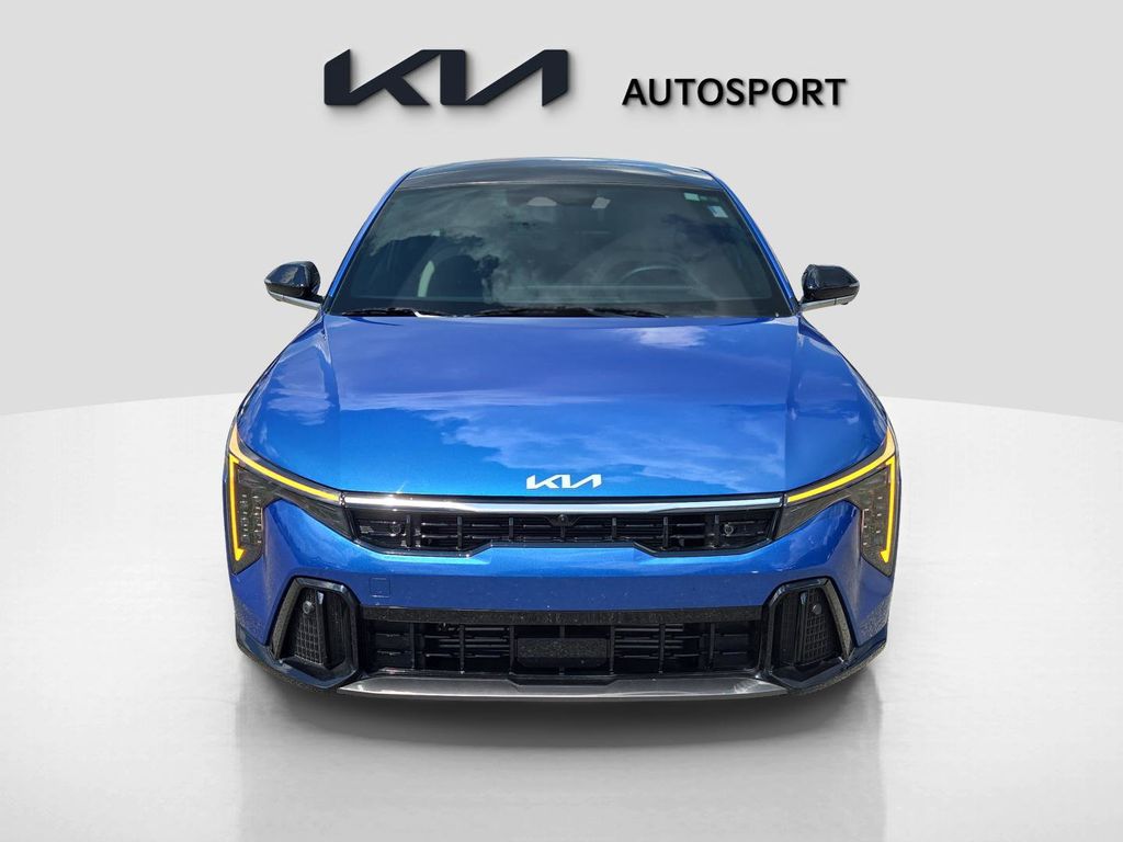 2025 Kia K4 GT-Line Turbo photo 2