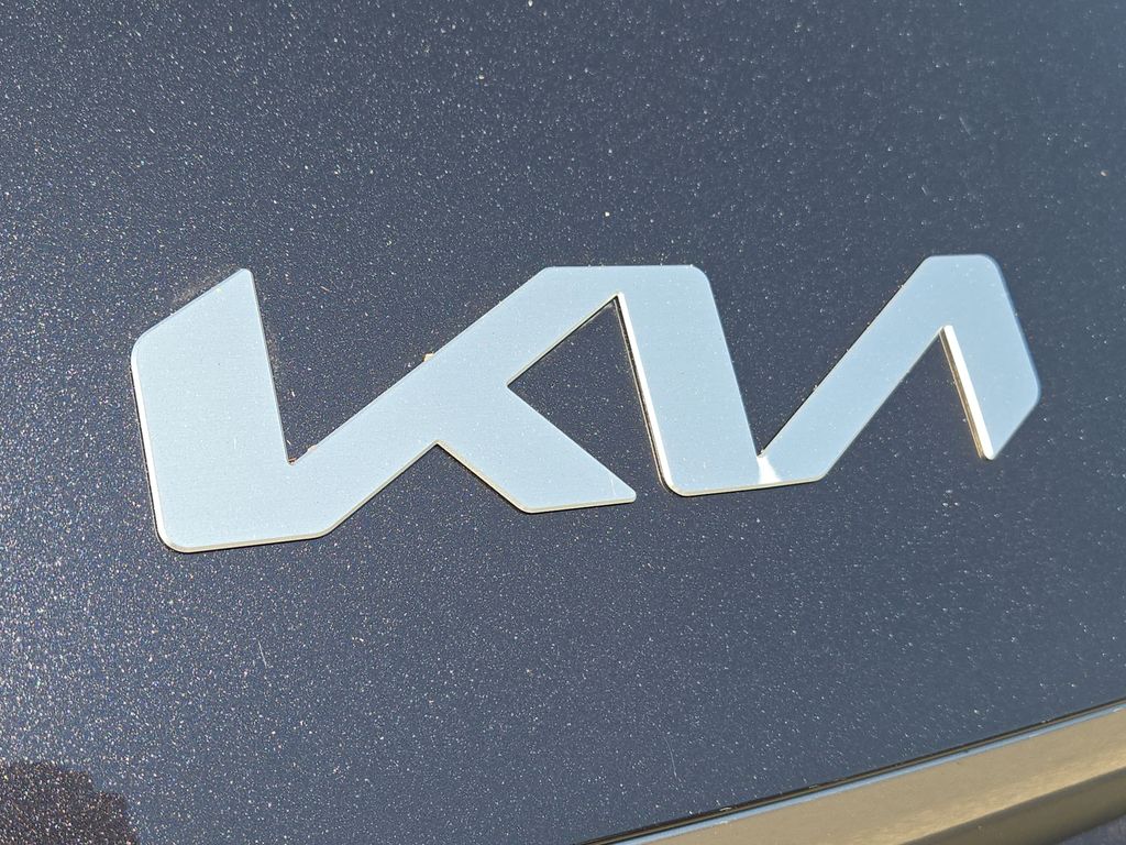 2026 Kia EV9 Wind photo 4