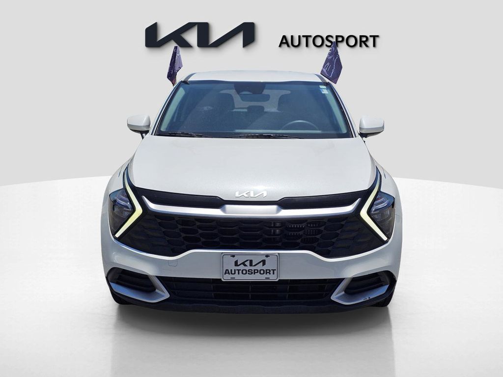 2023 Kia Sportage Hybrid LX photo 2