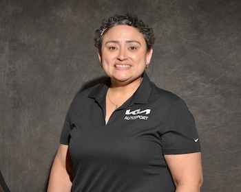 Staff member Rachelle Luna from 9b55948e17ca