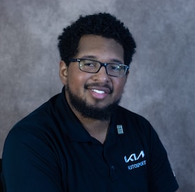 Staff member Alex Villa from ID_d0f250935af9