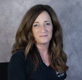 Staff member Brenda Nappi from ID_d0f250935af9