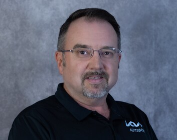 Staff member Jason Shelton from ID_af175a8345ee