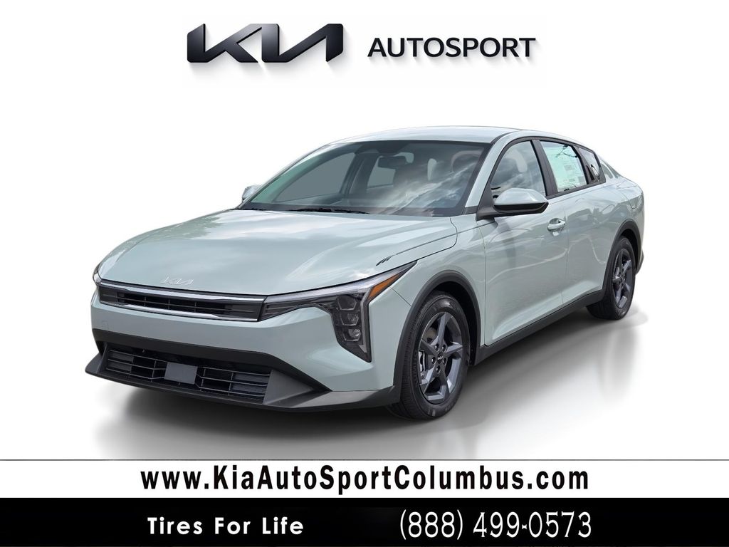 2026 Kia K4 LXS AT's photo