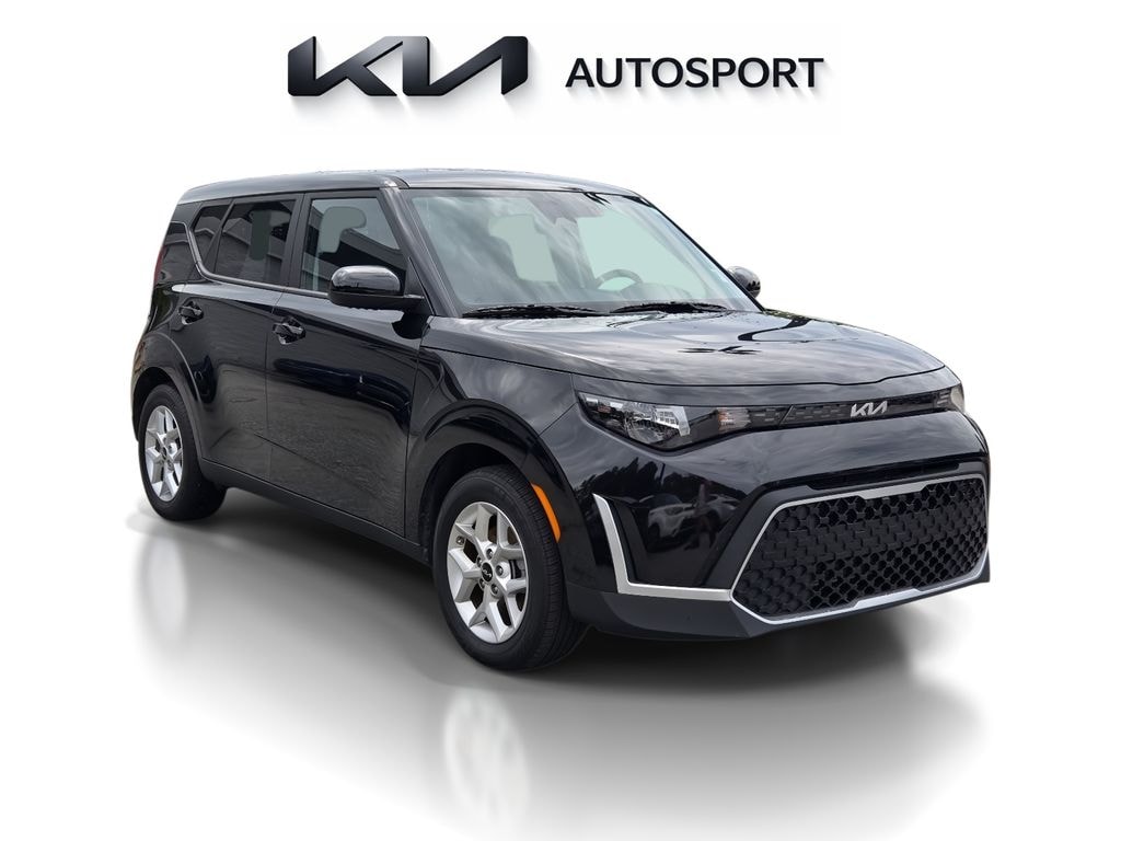 Certified 2025 Kia Soul Hatchback