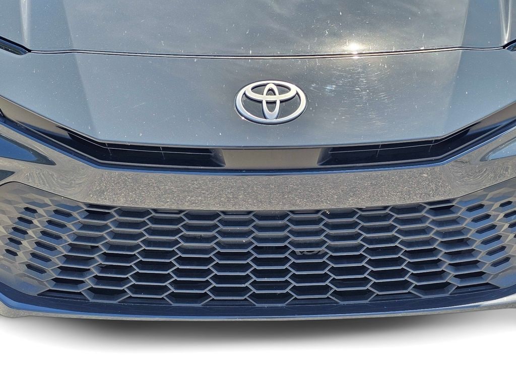Used 2025 Toyota Camry SE Sedan