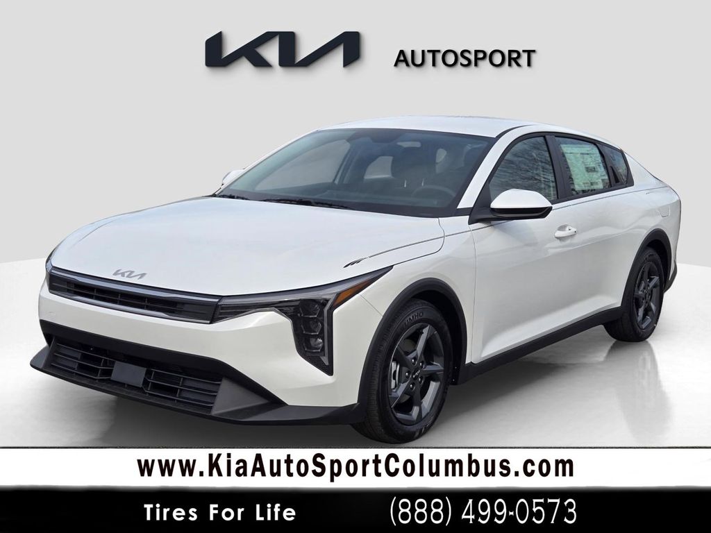 2026 Kia K4 LXS